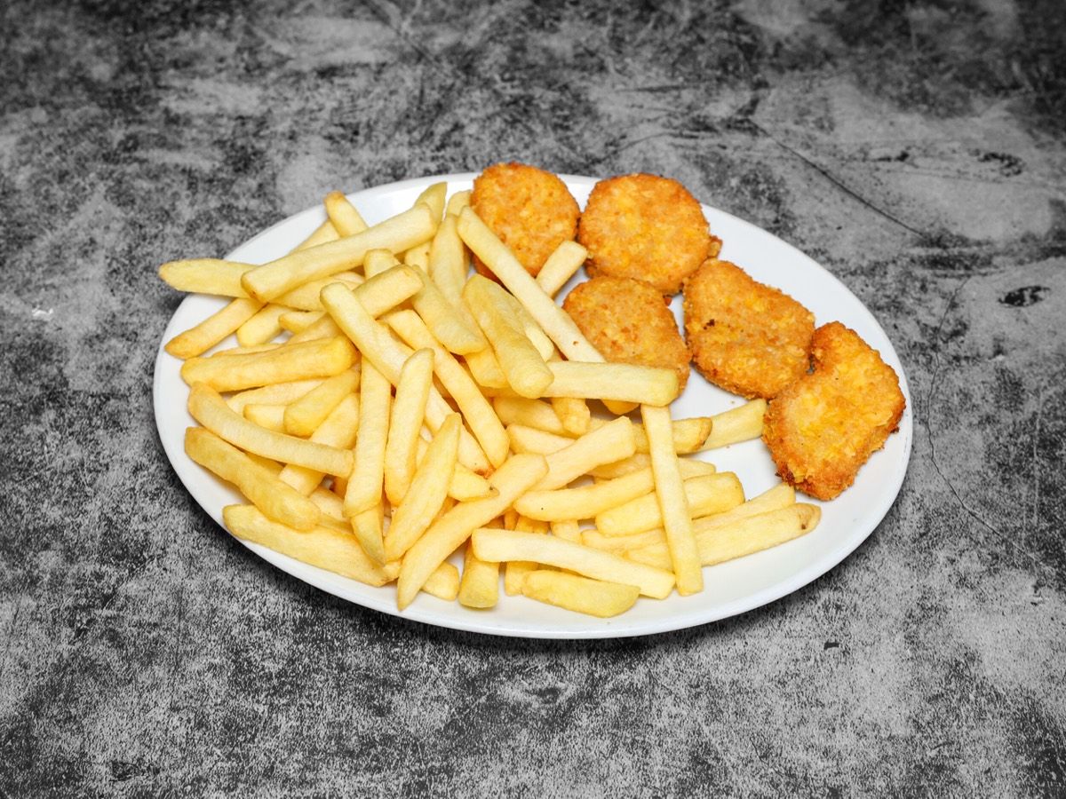 Chicken Nuggets and Chips
