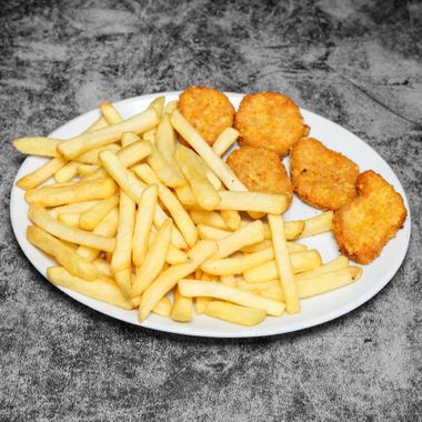 Chicken Nuggets and Chips